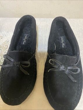 Women Black Suede Moccasin Slippers